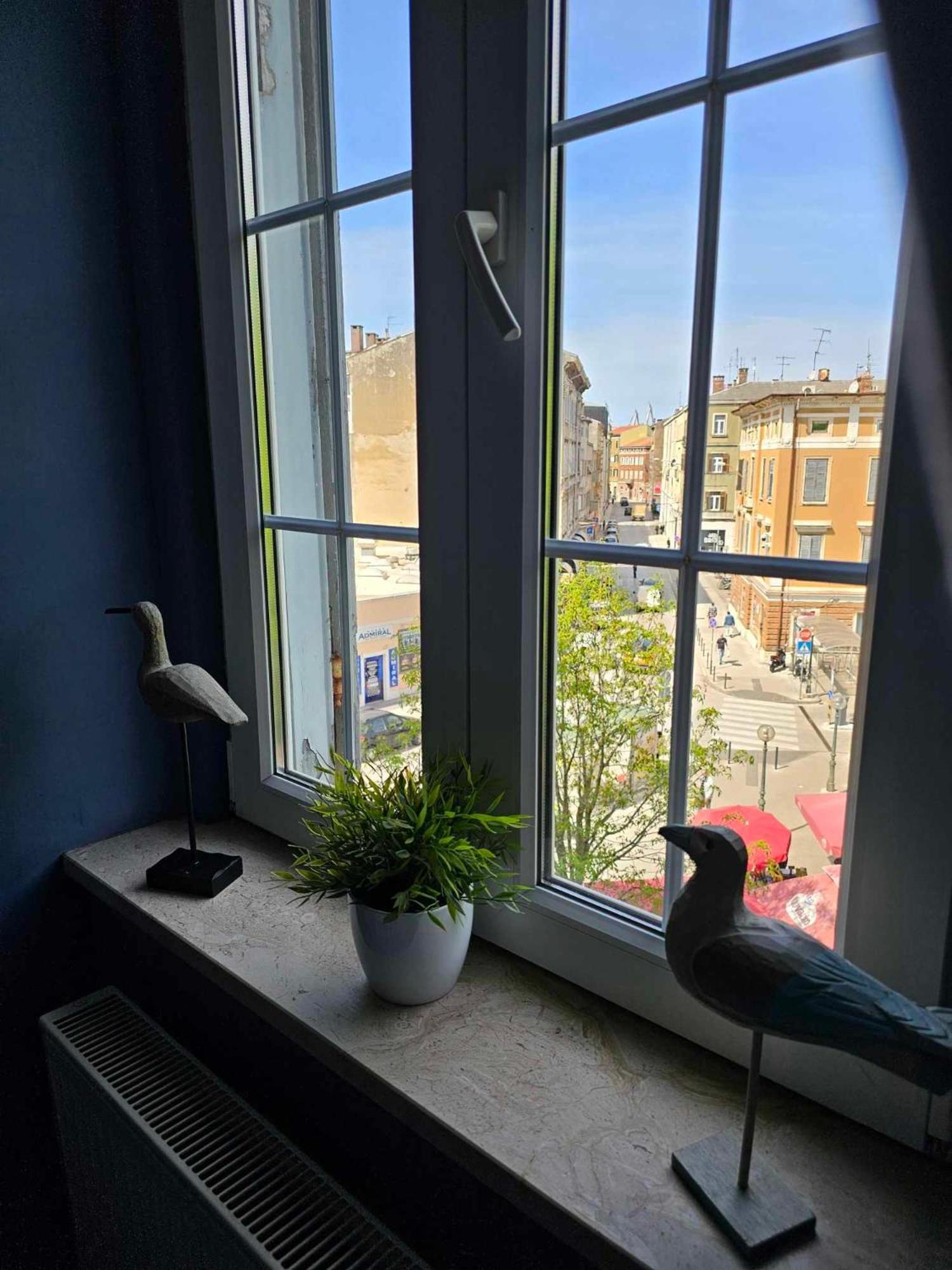 Apartment Blue Sea
